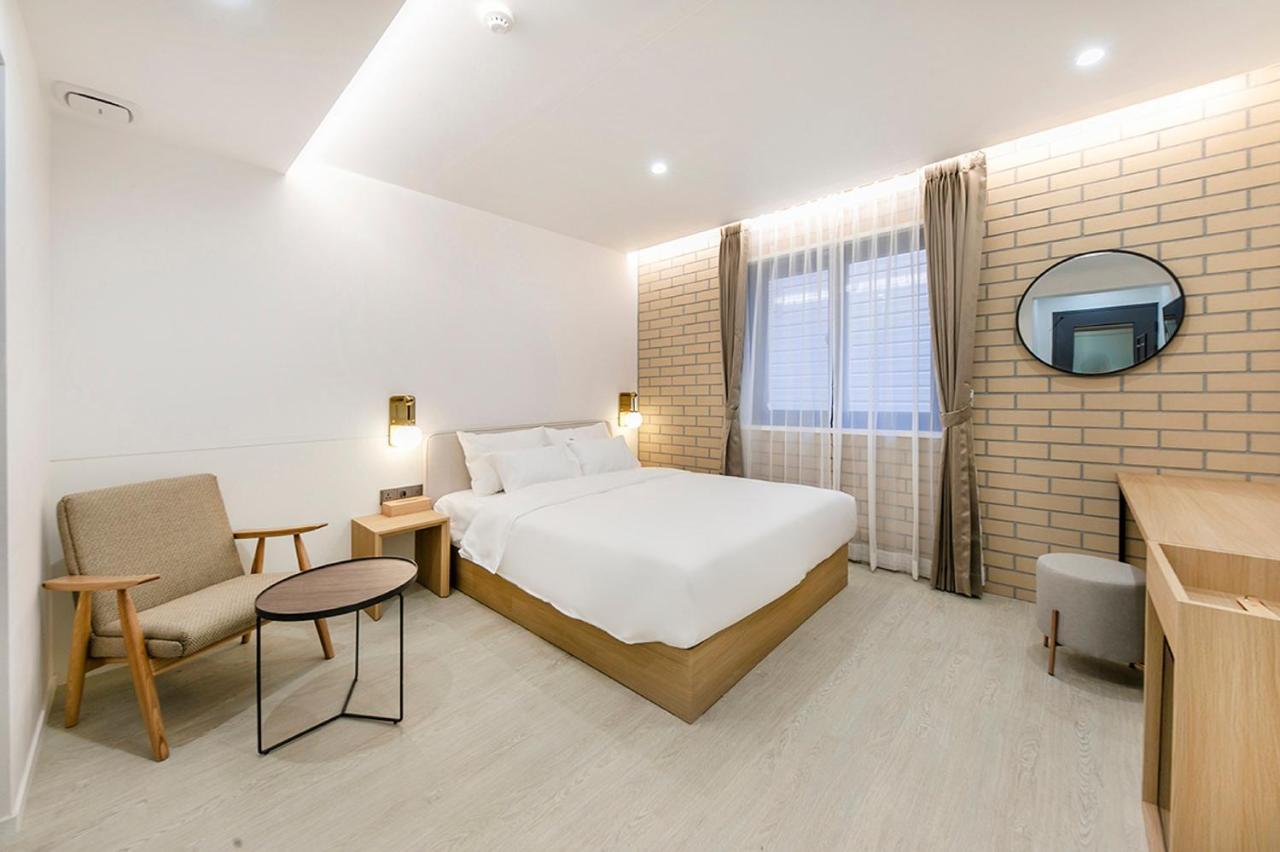 Hotel Yaja Gimhae Exterior photo