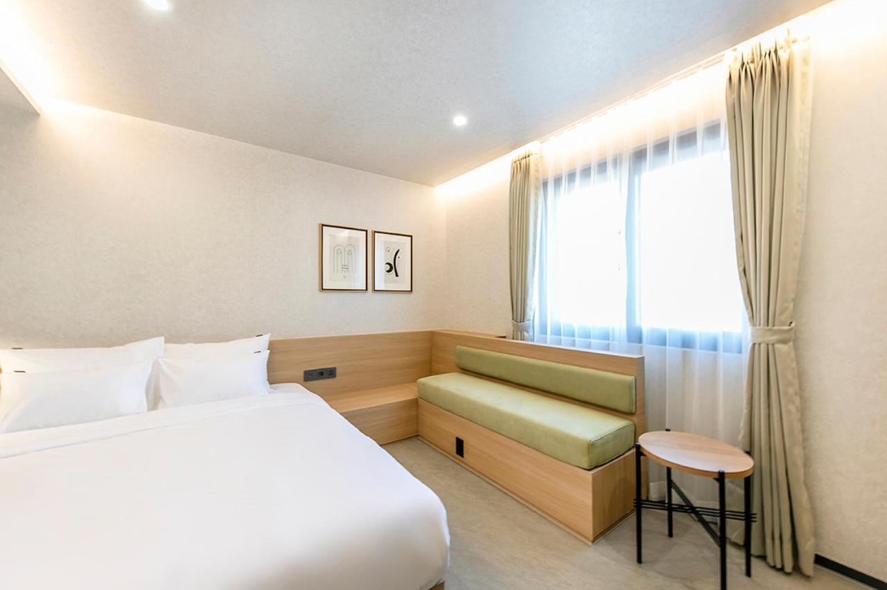 Hotel Yaja Gimhae Exterior photo