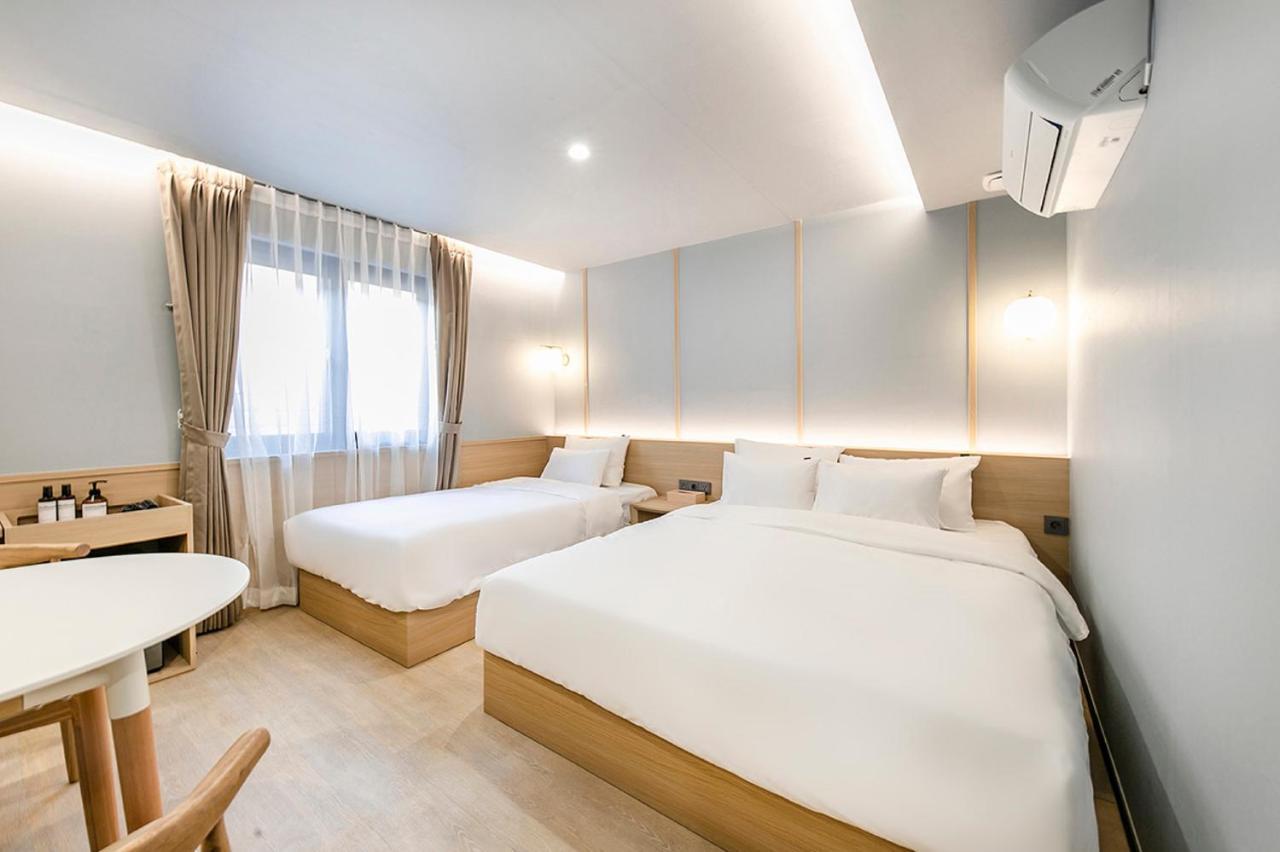 Hotel Yaja Gimhae Exterior photo