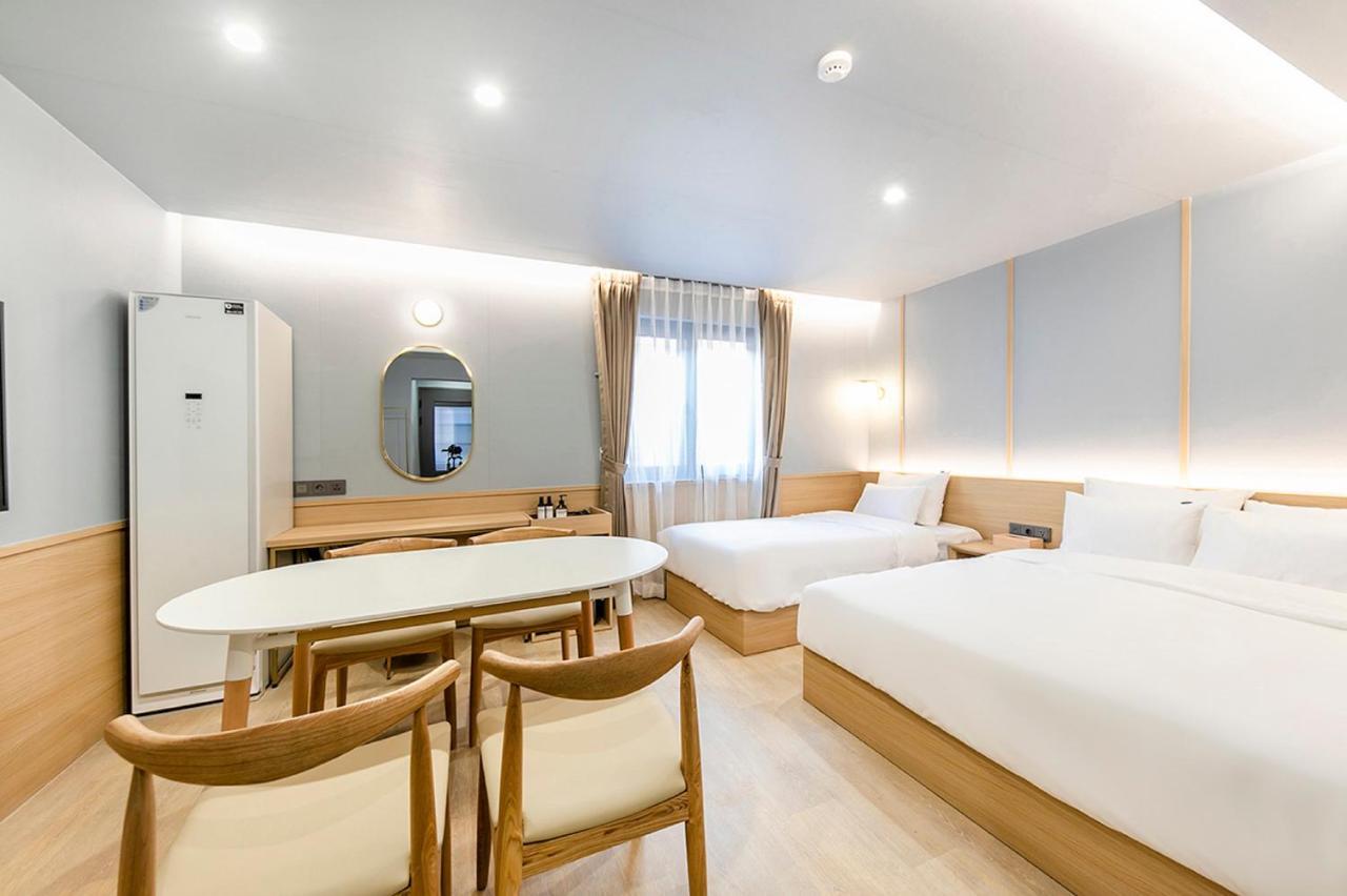 Hotel Yaja Gimhae Exterior photo